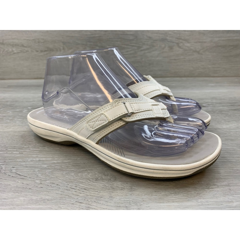 Clarks Cloudsteppers Arla Glitz Women's 8 White Thong Sandals Comfort Shoes
